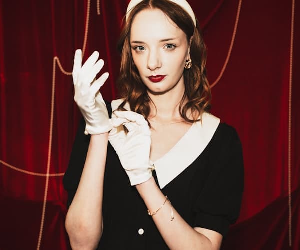 Long evening gloves